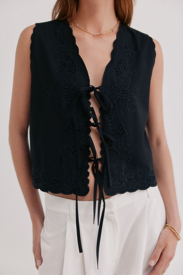 Hoss Intropia Cecilia. Blusa com la&ccedil;ada Preto