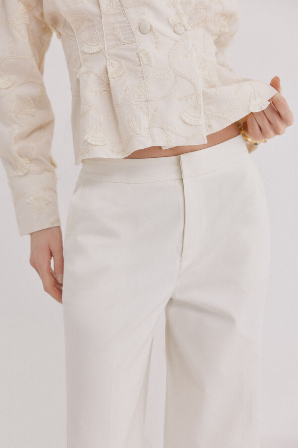 Hoss Intropia Patricia. Cal&ccedil;a de corte largo Ecru