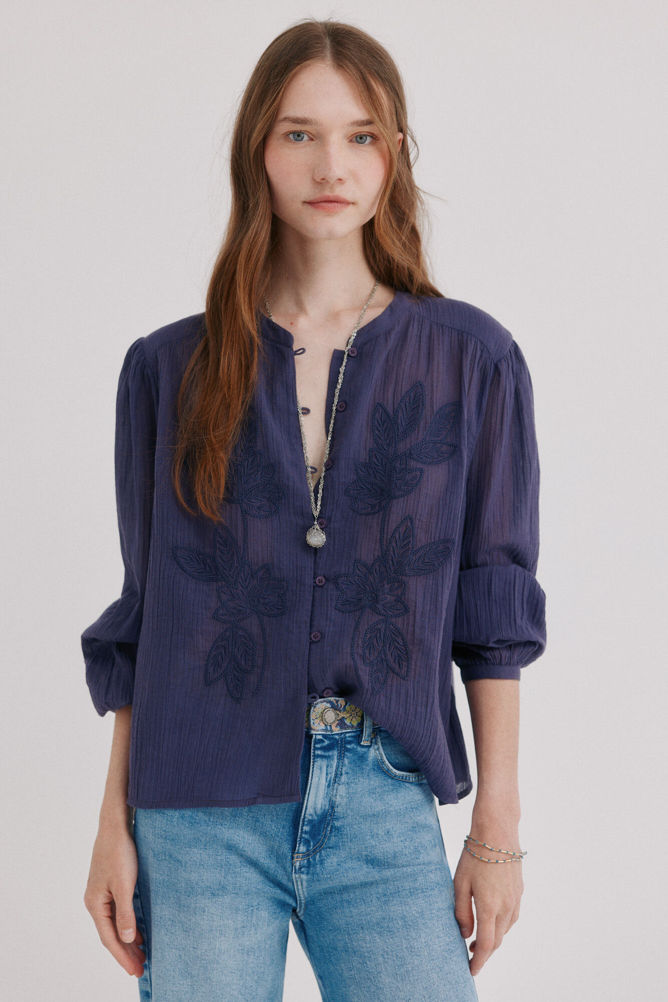 Hoss Intropia Cassie. Blusa bordada