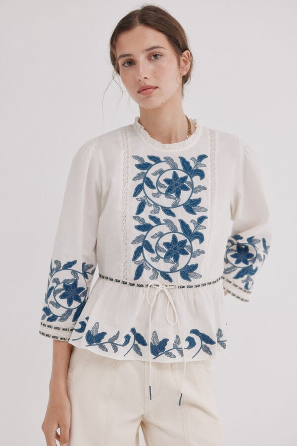 Hoss Intropia Cordelia. Blusa bordados Ecru