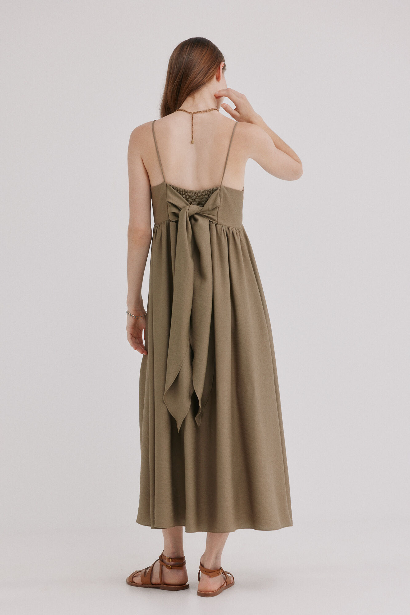 Hoss Intropia Asunci&oacute;n. Vestido lazada