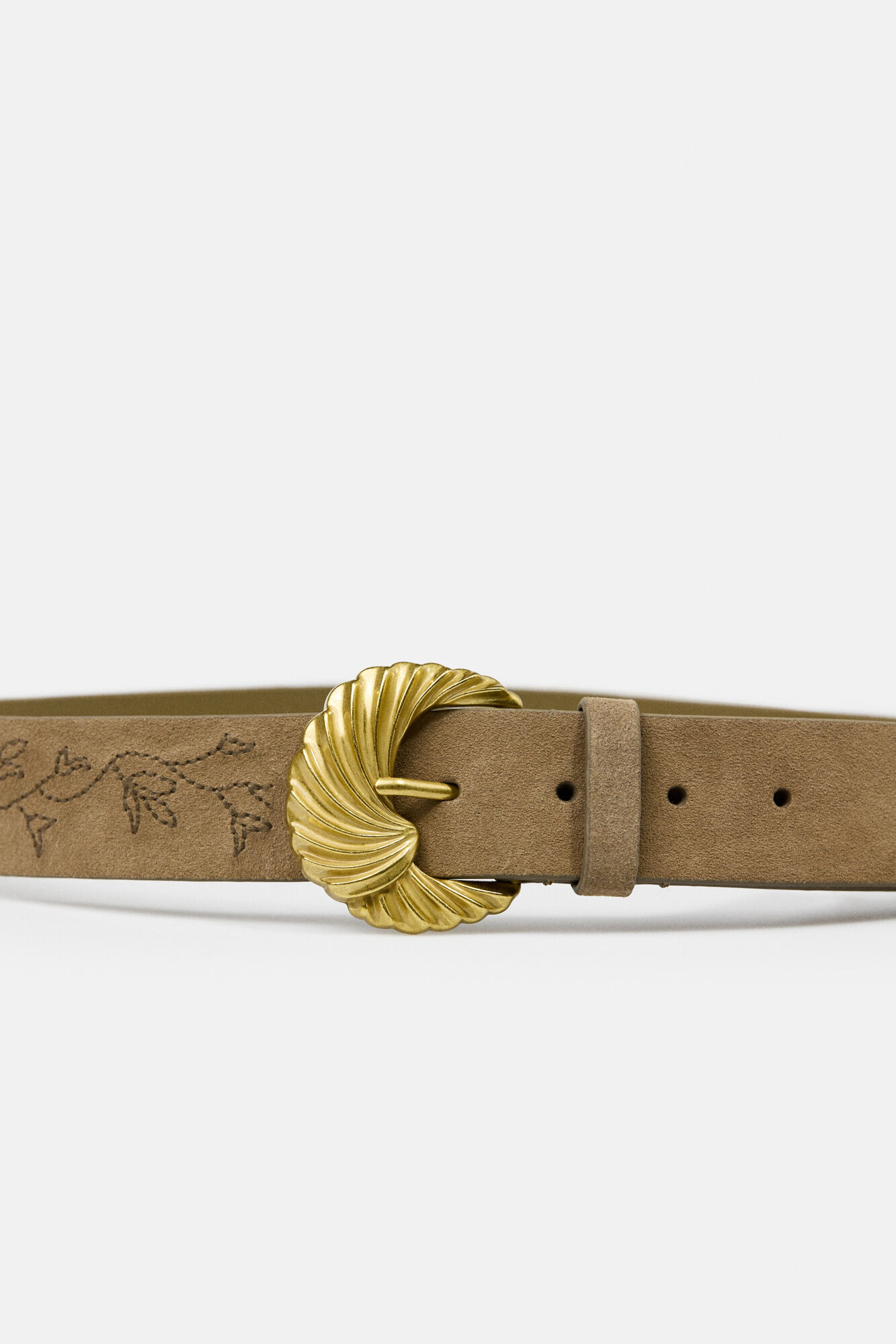 Hoss Intropia Laura. Cinto em croute com pespontos