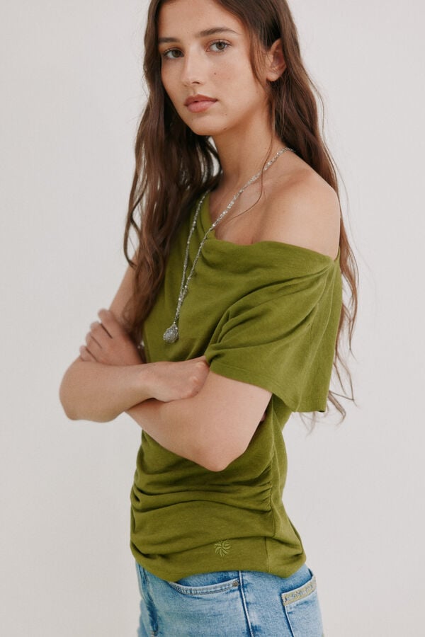 Hoss Intropia Madeline. T-shirt drapeada Verde