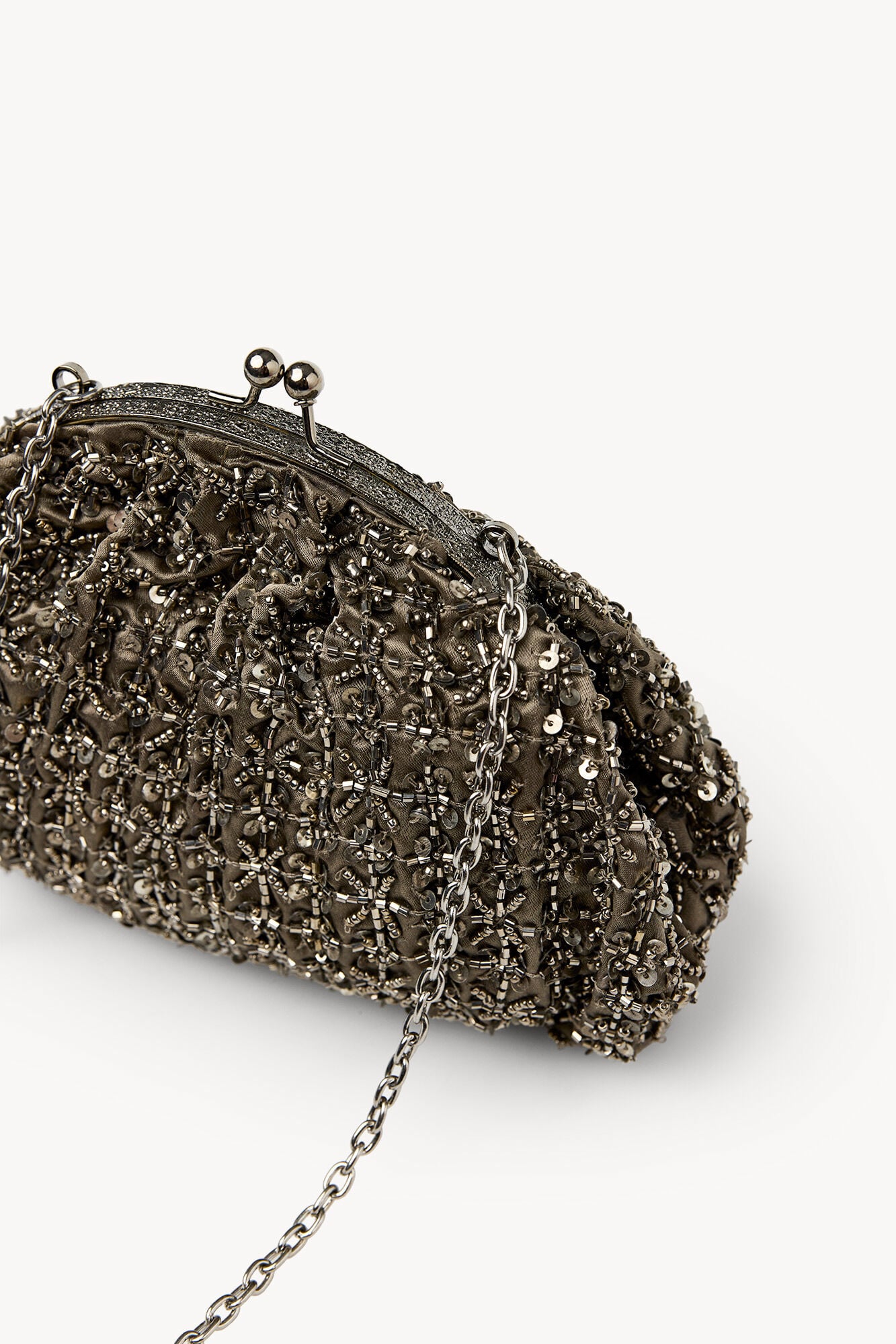 Hoss Intropia Nuria. Mala clutch bordada