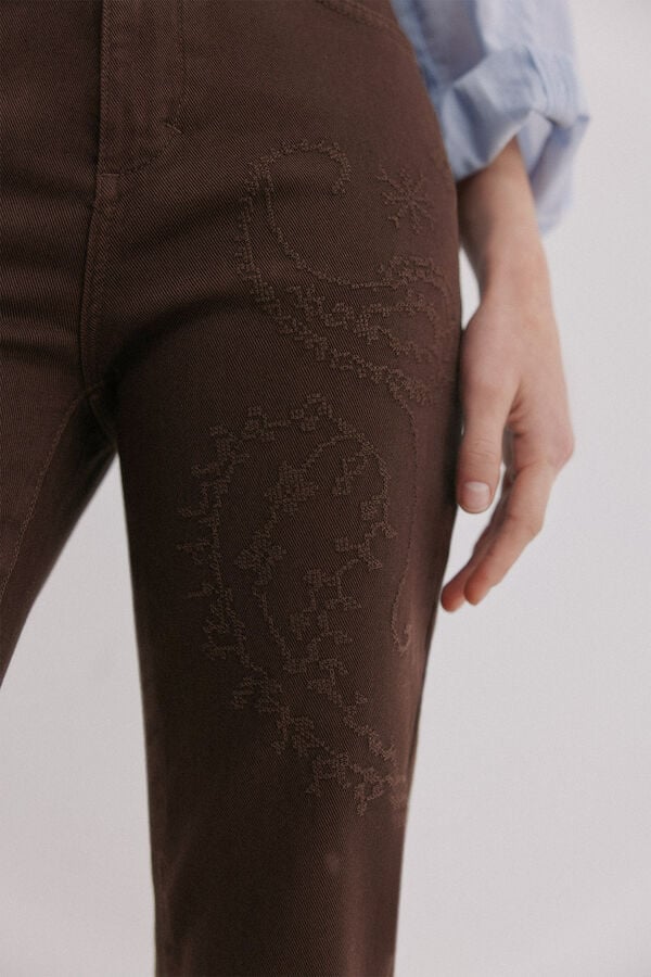 Hoss Intropia Bela. Vaqueros corte bootcut Marron oscuro