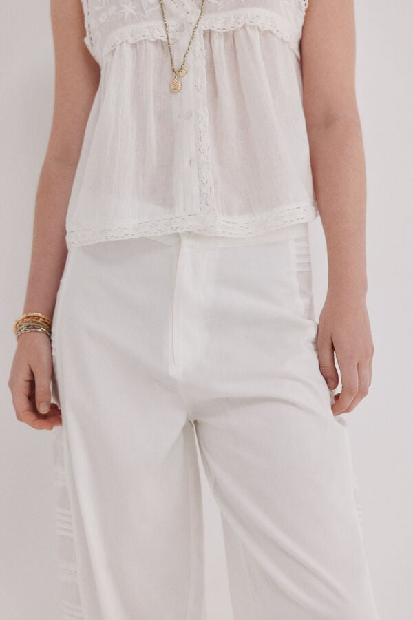 Hoss Intropia P&iacute;a. Pantal&oacute;n tiro medio bordado Blanco