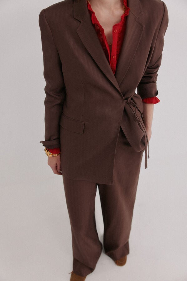 Hoss Intropia Elaine. Blazer cuello solapa Marron oscuro