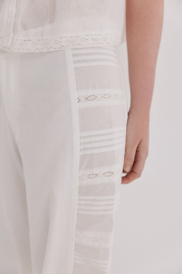 Hoss Intropia P&iacute;a. Pantal&oacute;n tiro medio bordado Blanco