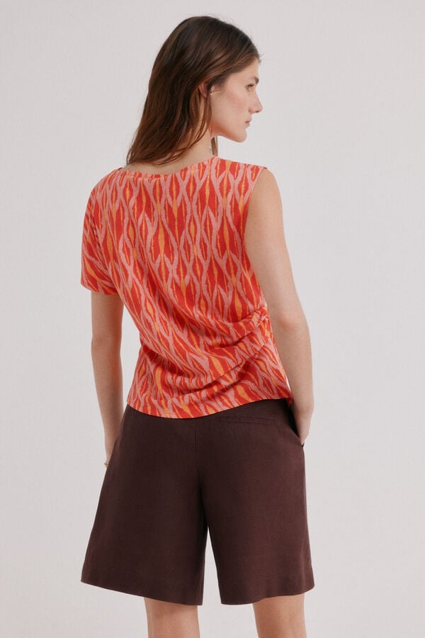 Hoss Intropia Melania. Camiseta asim&eacute;trica Multicolor